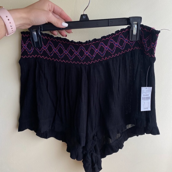 Black Flowy Shorts - Picture 1 of 2